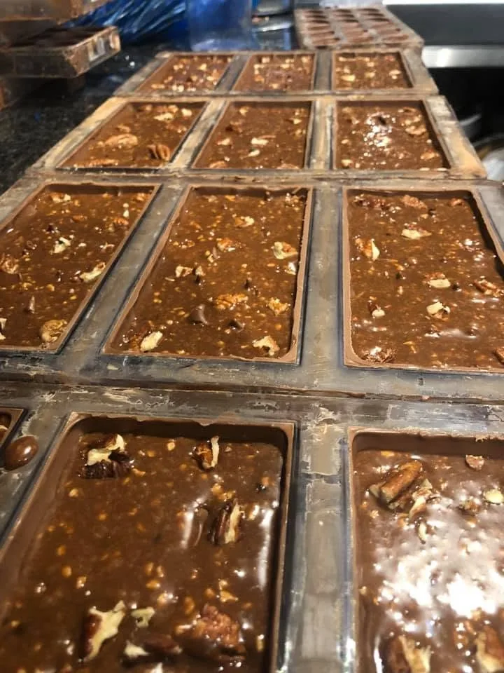 Tuiles Chocolat au lait - Caramel salé